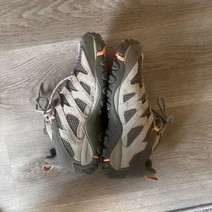 Merrell Women’s Alverstone Hiking Shows